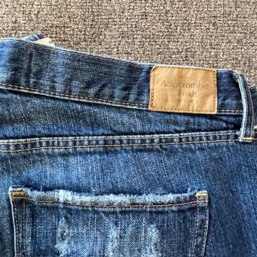 Abercrombie & Fitch Distressed Bootcut Jeans Size 12R Medium Wash Denim W31 L33 - Picture 5 of 10